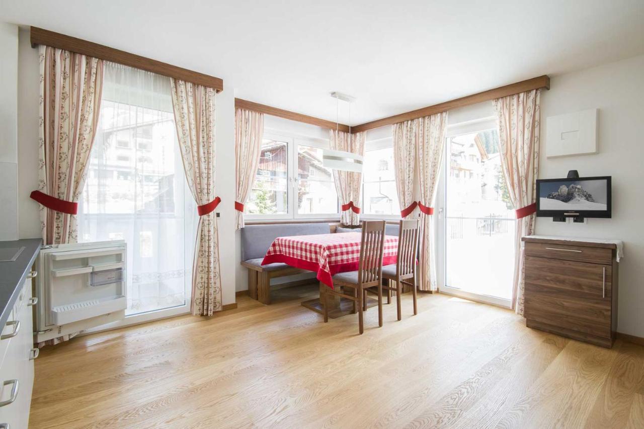 Apartment Romana Selva di Val Gardena Esterno foto